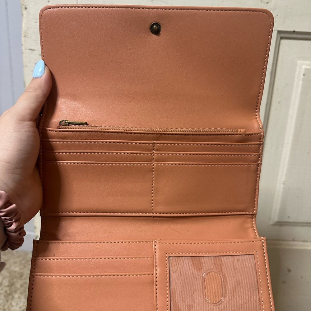 Universal Thread Coral Wallet - Picture 2 of 2